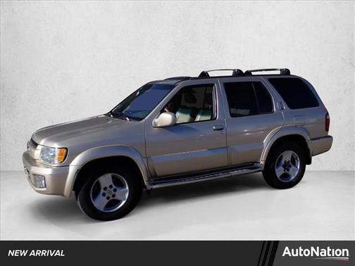 2001 INFINITI QX4 Luxury