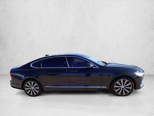 2024 Volvo S90 B6 Plus