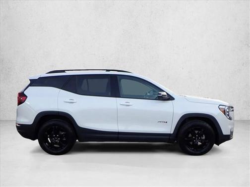 2024 GMC Terrain AWD AT4