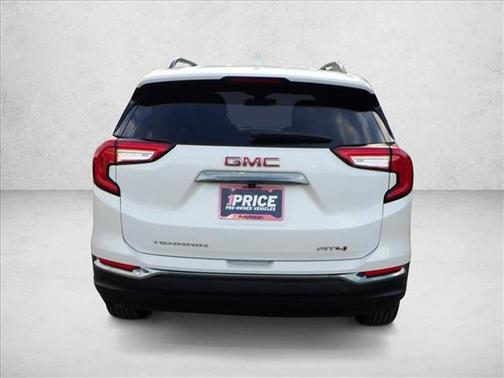 2024 GMC Terrain AWD AT4