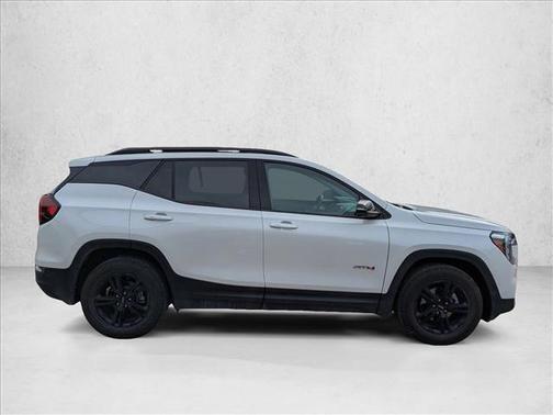 2024 GMC Terrain AWD AT4