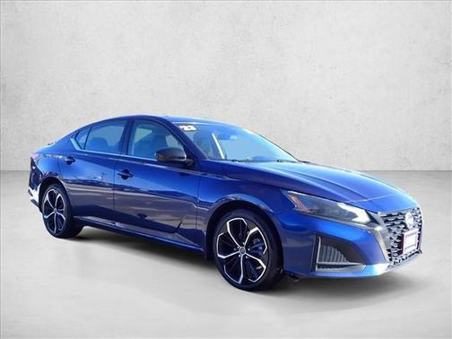 2023 Nissan Altima SR Intelligent AWD