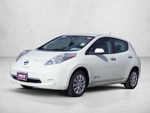 Glacier White 2017 Nissan Leaf S