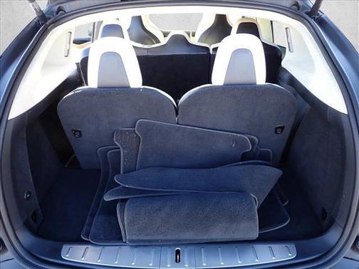 2018 Tesla Model X 75D