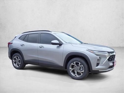 Sterling Gray Metallic 2026 Chevrolet Trax LT