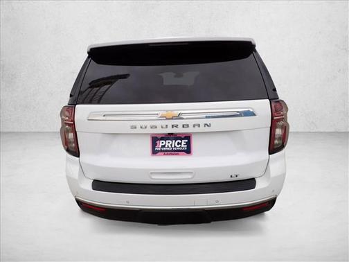 2023 Chevrolet Suburban LT