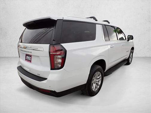 2023 Chevrolet Suburban LT