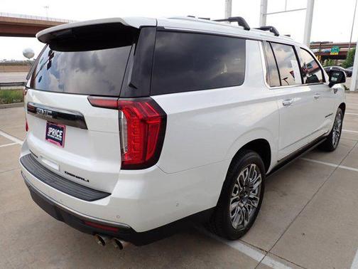 2023 GMC Yukon XL Denali Ultimate