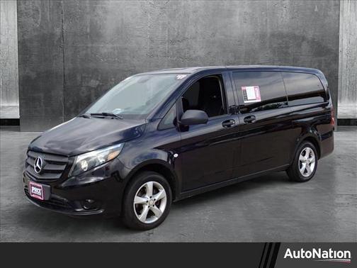 2017 Mercedes-Benz Metris Base
