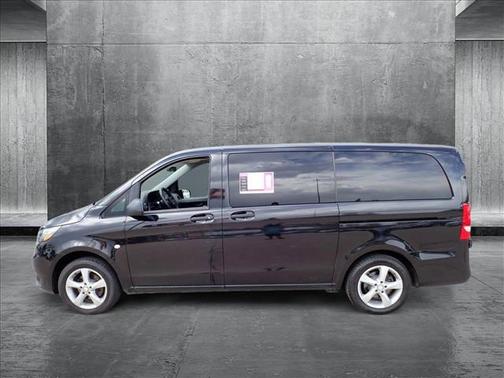 2017 Mercedes-Benz Metris Base