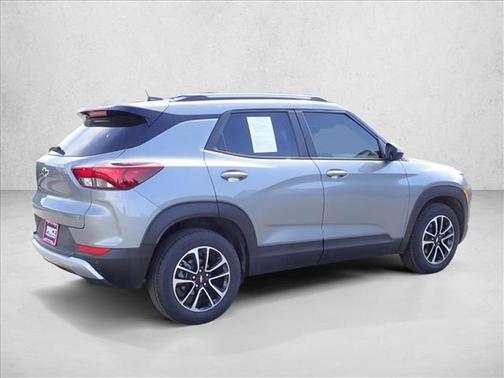 Sterling Gray Metallic 2024 Chevrolet Trailblazer LT