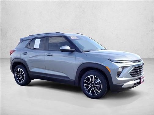 Sterling Gray Metallic 2024 Chevrolet Trailblazer LT