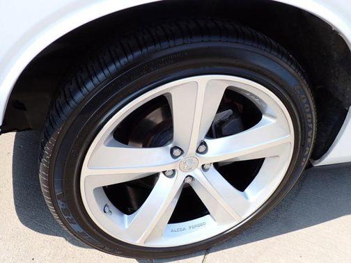 2013 Dodge Challenger SXT