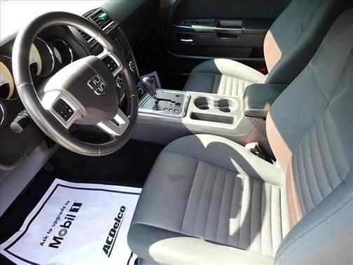 2013 Dodge Challenger SXT