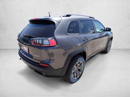 Granite Crystal Metallic Clearcoat 2021 Jeep Cherokee Trailhawk