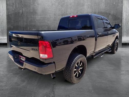 2017 RAM 3500 Big Horn Crew Cab 4x4 6'4' Box