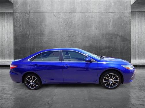 2016 Toyota Camry XSE