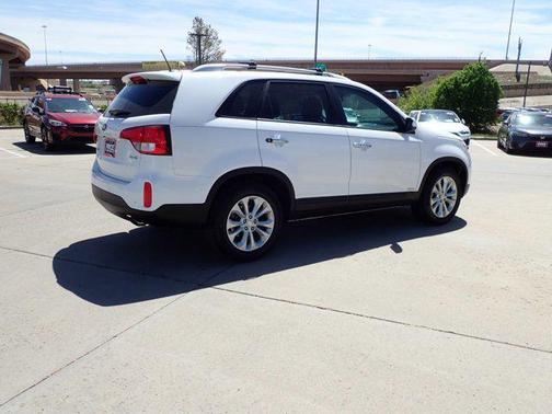 Snow White Pearl 2015 Kia Sorento EX