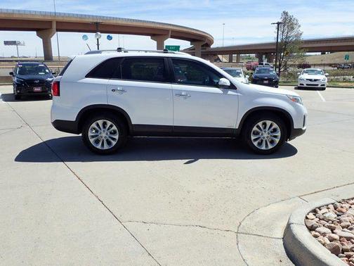 Snow White Pearl 2015 Kia Sorento EX