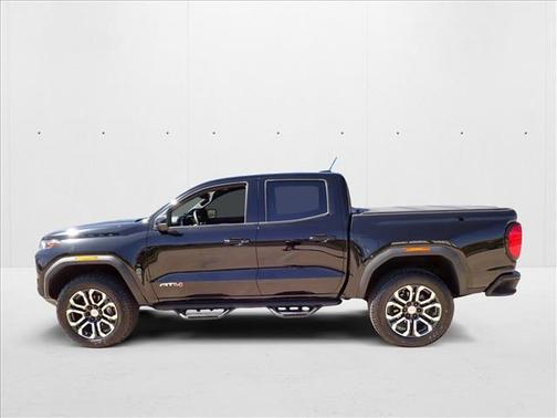 2023 GMC Canyon AT4