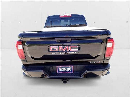 2023 GMC Canyon AT4