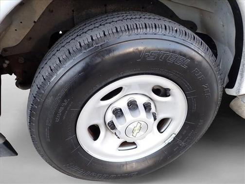 2024 Chevrolet Express 2500 RWD 2500 Regular Wheelbase WT