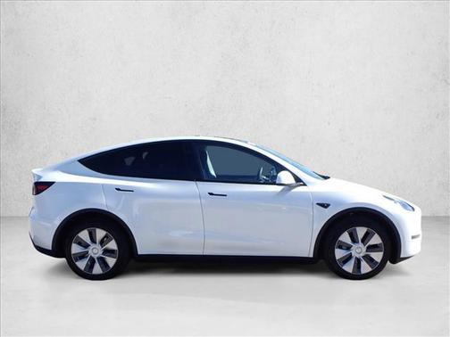 2024 Tesla Model Y Long Range Dual Motor All-Wheel Drive