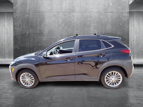 2021 Hyundai KONA SEL Plus