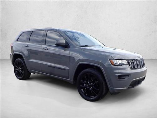 2022 Jeep Grand Cherokee Laredo