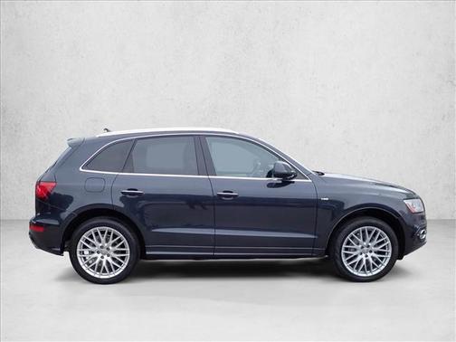 Moonlight Blue Metallic 2017 Audi Q5 2.0T Premium Plus