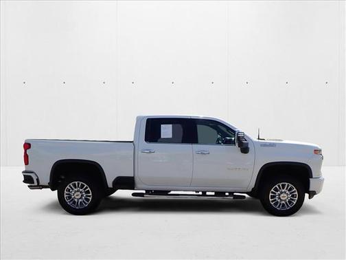 2022 Chevrolet Silverado 2500 High Country