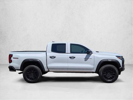 Summit White 2024 Chevrolet Colorado Trail Boss