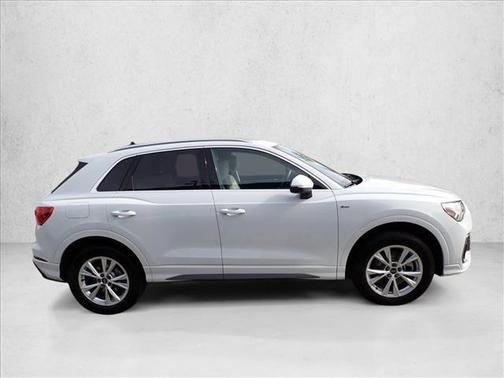 2024 Audi Q3 45 S line Premium Plus