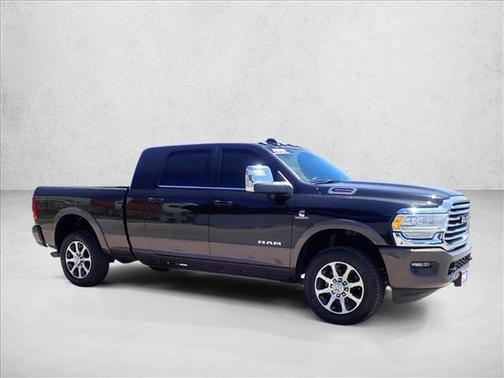 Diamond Black Crystal Pearlcoat 2024 RAM 3500 Longhorn