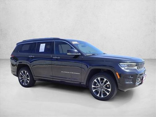 Diamond Black Crystal Pearlcoat 2022 Jeep Grand Cherokee L Overland