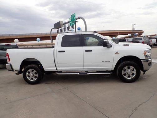 Bright White Clearcoat 2024 RAM 2500 Big Horn Crew Cab 4x4 6'4' Box