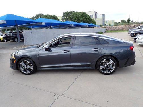 2022 Kia K5 EX