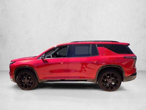 Radiant Red Tintcoat 2024 Chevrolet Traverse RS
