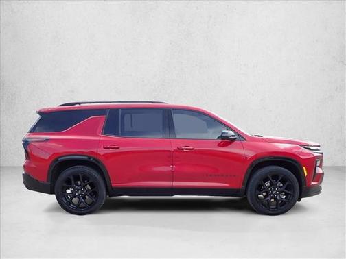Radiant Red Tintcoat 2024 Chevrolet Traverse RS