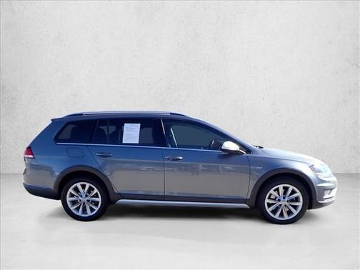 2018 Volkswagen Golf Alltrack TSI SE