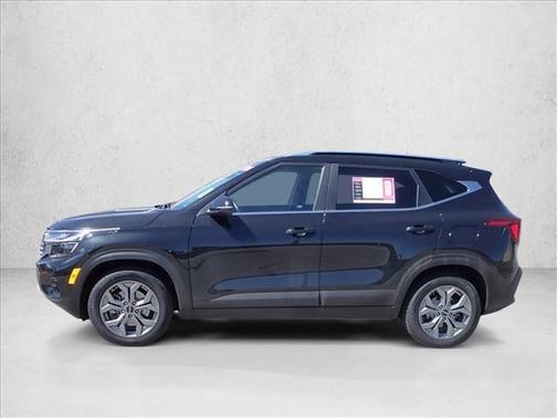 Fusion Black 2024 Kia Seltos S