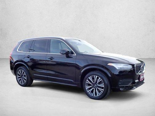 Onyx Black Metallic 2022 Volvo XC90 T5 Momentum