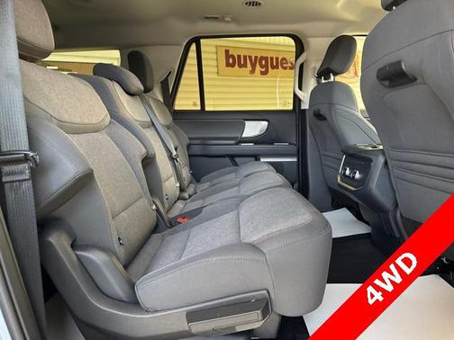 2025 Ford Expedition Max Active 4x4