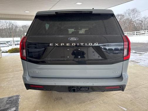 2025 Ford Expedition Max Active 4x4