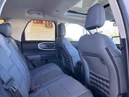 Oxford White 2026 Ford Bronco Sport Badlands