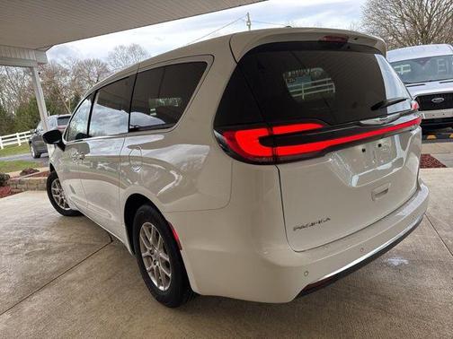 2025 Chrysler Pacifica L