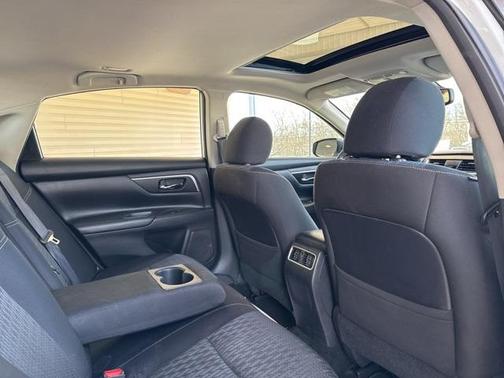 2016 Nissan Altima 2.5 SV