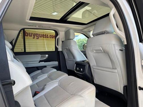 Oxford White 2025 Ford Expedition Max Platinum