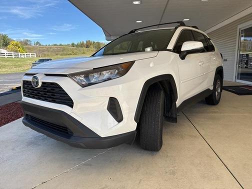 2022 Toyota RAV4 Hybrid LE