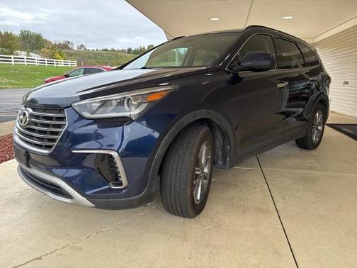 2017 Hyundai SANTA FE SE